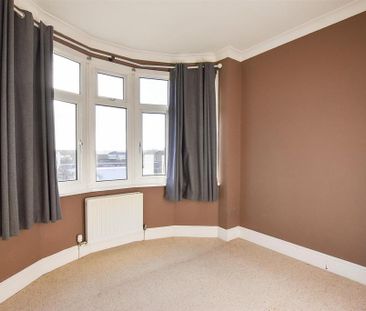 3 bedroom end of terrace house to rent - Photo 5