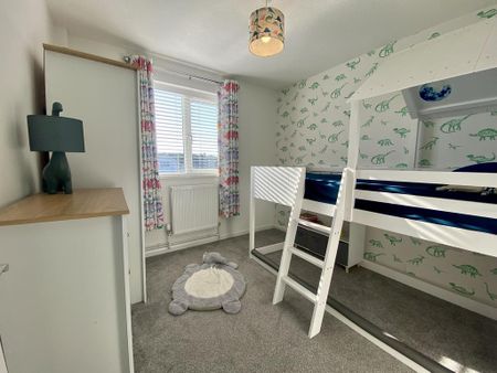 3 bedroom detached bungalow to rent - Photo 5