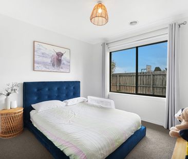 Spacious 3-Bedroom Home in Prime Whittington Location! - Photo 5