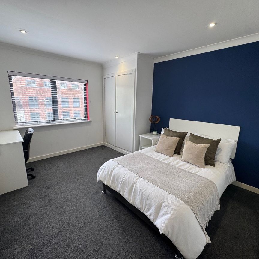 4 bedroom apartment to rent - Photo 1