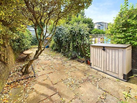 Cheltenham Avenue, Twickenham, Middlesex, TW1 - Photo 5