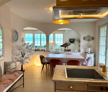 Spacious and bright semi-detached villa with lake and mountain views - Photo 3