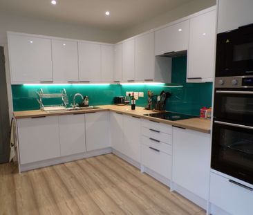 Exceptional house share, close to hospital, industrial estates, tow... - Photo 5