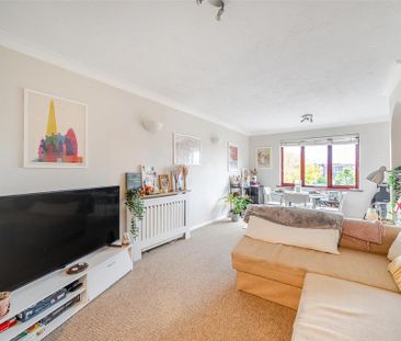 2 bedroom flat to rent - Photo 4