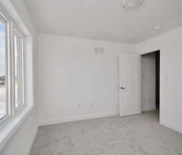 For Lease - 26 Lally Terrace, Barrie, Ontario - Photo 4