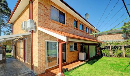 UNIQUE FAMILY HOME IN THE HEART OF EASTWOOD - Photo 5