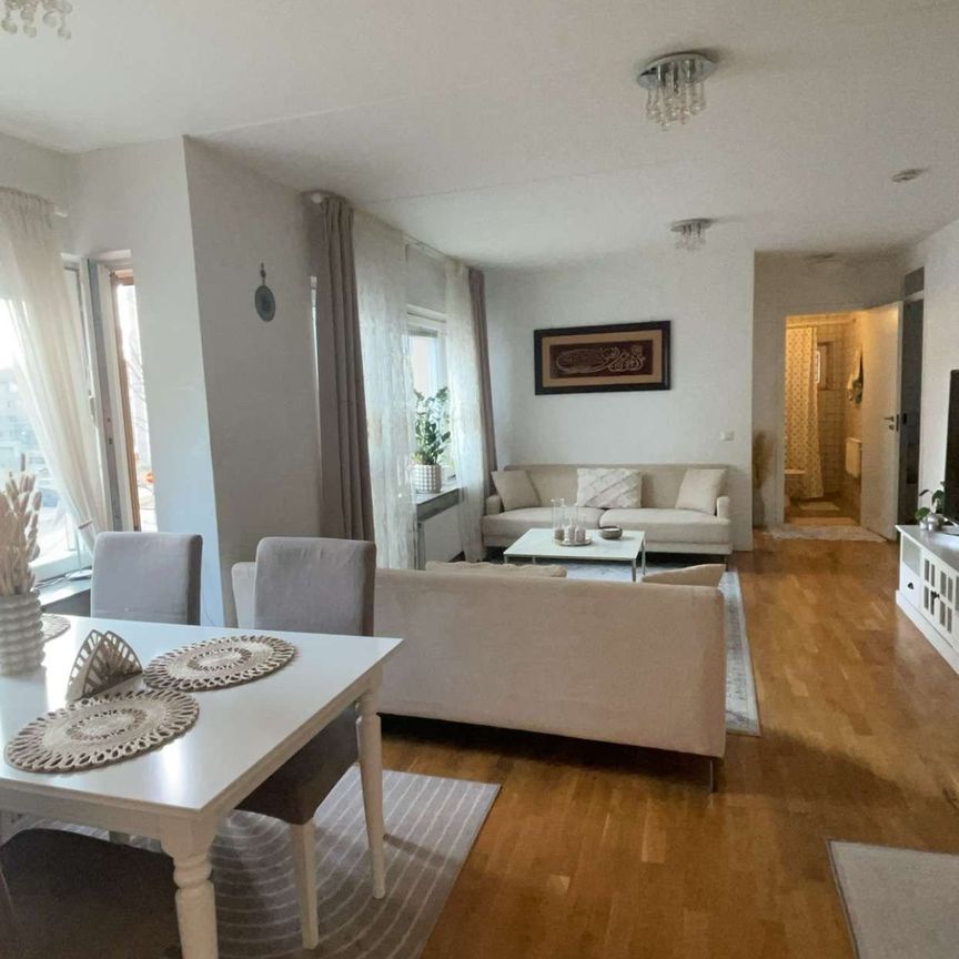 Loviselundsvägen, Hässelby - Foto 1