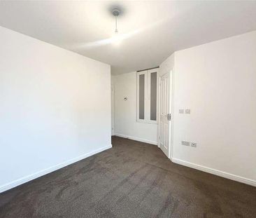 Rhodfa'r Celyn, Parc Derwen Coity, Bridgend, CF35 - Photo 5