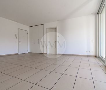 SPACIOUS AND BRIGHT 2.5 ROOMS - Photo 6