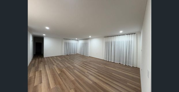 Brand new house - Photo 1