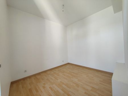 Location Appartement 2 pièces 58m² BAUME LES DAMES 25110 - Photo 3