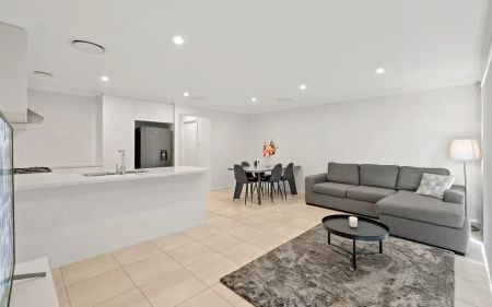 Location, Location! - Photo 4