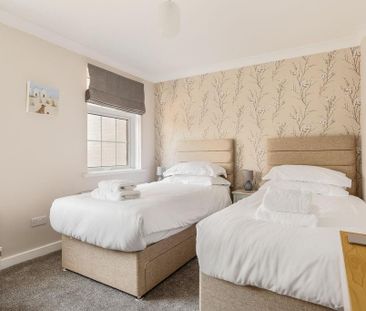 2 bedroom terraced house to rent - Photo 5