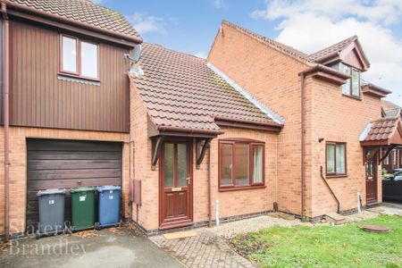 2 bedroom terraced house to rent - Photo 5