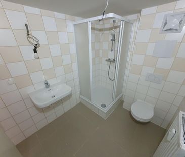 Geförderte Altbauwohnung mit Wohnküche in 2 Zimmern - Photo 3
