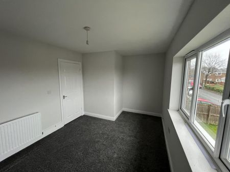 3 bedroom terraced house to rent - Photo 4