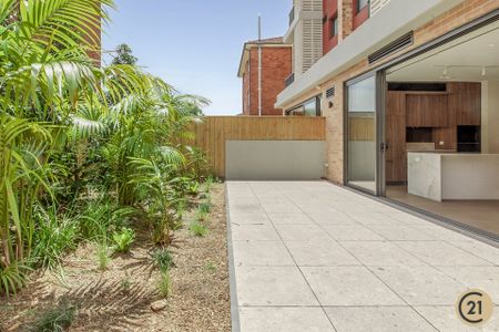 Exceptional Private Terrace Offering Peace&comma; Space & Convenience - Photo 3