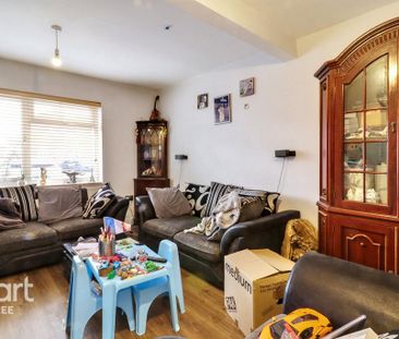 3 bedroom terraced house to rent - Photo 6