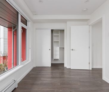 425 Great Northern Way (Townhouse), Vancouver - Photo 1