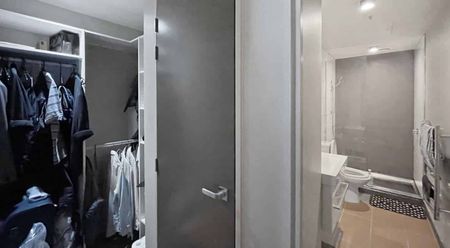 ***Welcome to W1.04A REVOLUCION APARTMENTS!*** - Photo 5