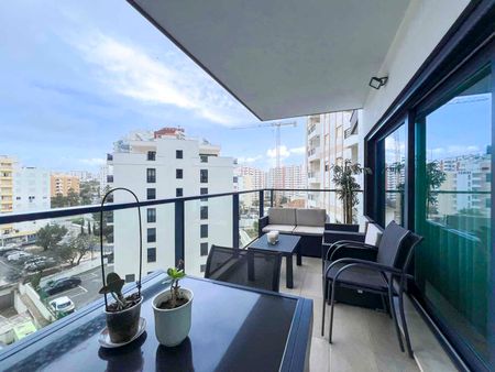 Apartamento T2 para Arrendamento na Praia da Rocha, Portimão - Foto 3