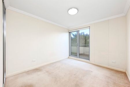 Modern Apartment in Convenient Location &ast;&ast; Available Now &ast;&ast; - Photo 4