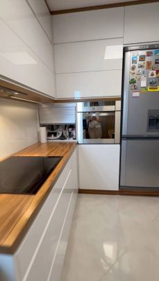 Duże mieszkanie z wyposażeniem, trzy balkony - Photo 1