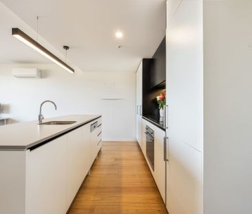 Sophisticated Living in the Vibrant Heart of Dickson - Photo 3