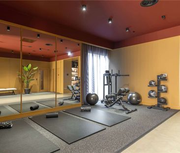 Extravagant Fully Furnished Two Double Bedroom Apartment with unriv... - Photo 6