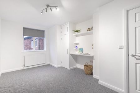 2 bedroom flat to rent - Photo 3