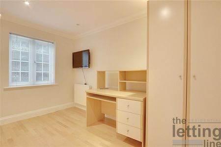 Burnt Farm Ride, Enfield, Middlesex, EN2 9DZ - Photo 5