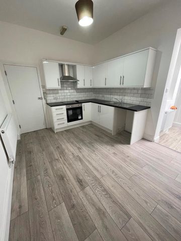 1 Bed Flat, Myddleton Road, N22 - Photo 3