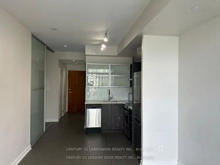 170 Fort York Boulevard #2705 - Photo 2