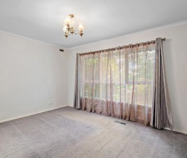 228 Hull Road, Mooroolbark - Photo 2