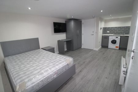 Market Street West Flat, PRESTON, Lancashire PR1 2HB - Photo 2