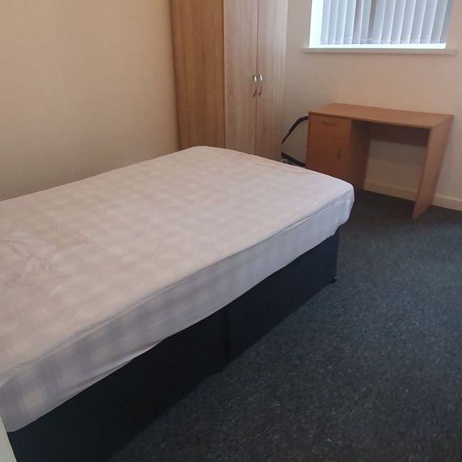 Flat 3, 26 Minny Street, Cathays, Cardiff, CF24 4ES - Photo 1