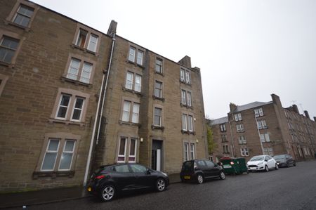 21 Pitfour Street, Lochee West, Dundee - Photo 5