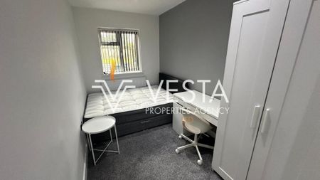 5 bedroom semi-detached house to rent - Photo 5