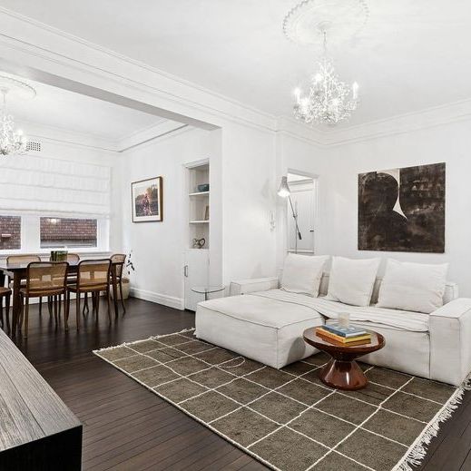 Superb Art Deco Building “Winchester Building - Photo 1