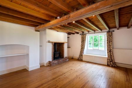 3 bedroom detached house to rent - Photo 2