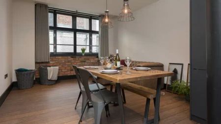 2 Bed - Large - Photo 4