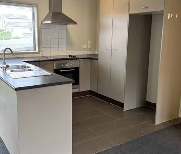 228/172 McLeod Road Te Atatu South - St Clair Village – Beautifully... - Photo 2