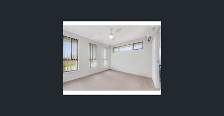 MODERN DUPLEX IN GREAT LOCATION - Photo 5