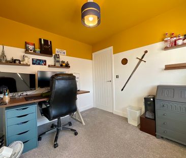 3 bedroom End Terraced House to let - Photo 4