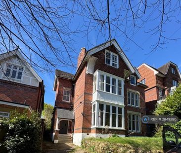 1 bedroom in a house share to rent - Photo 2