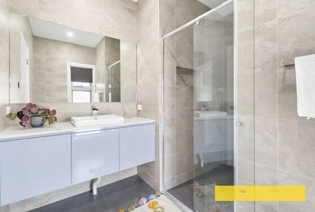 Schofields - Photo 4