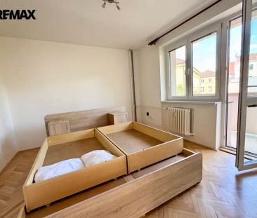 Podnájem cihlového bytu 2+1 s balkonem ve Vyškově - Photo 3
