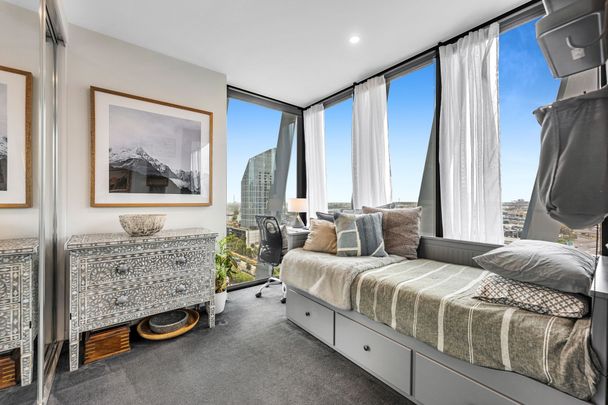 South Melbourne, The Place To Be! Pet friendly! - Photo 1