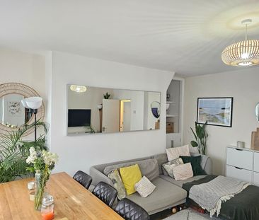 Room in a Shared Flat, Dan Bryant House, SW12 - Photo 3