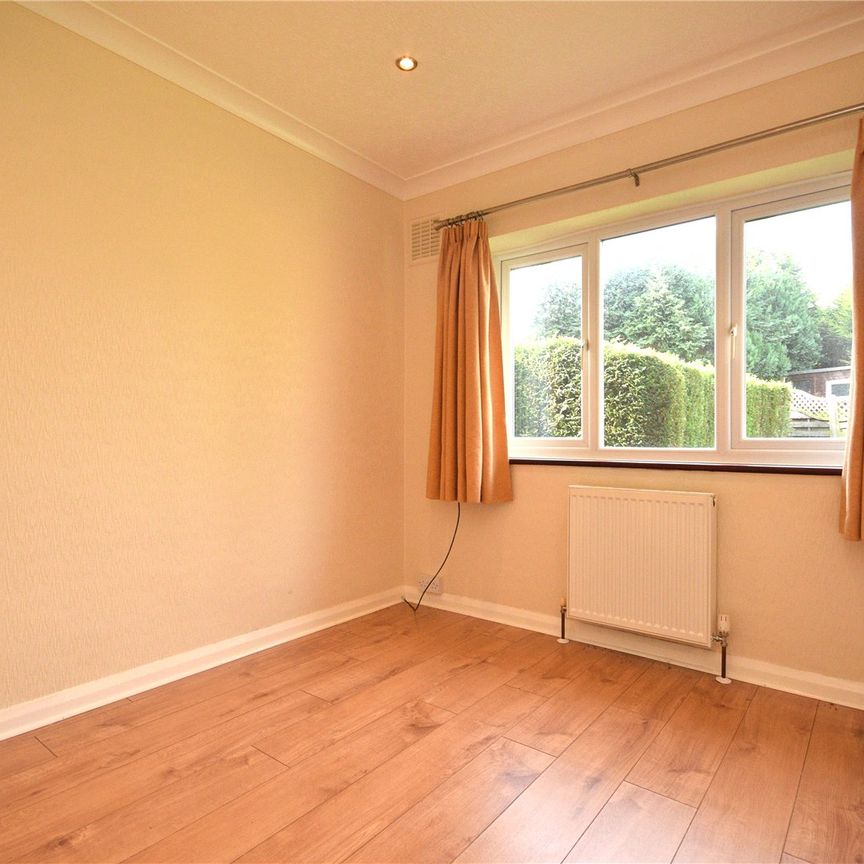 93, Ouzlewell Green, Lofthouse, Wakefield, West Yorkshire, WF3 3QW - Photo 1